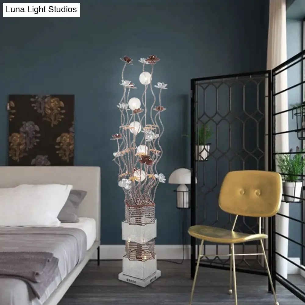 Curved Stick LED Floor Lamp in Warm/White Light - Modern Aluminum Bloom Design for Art Decor and Coffee Ambiance