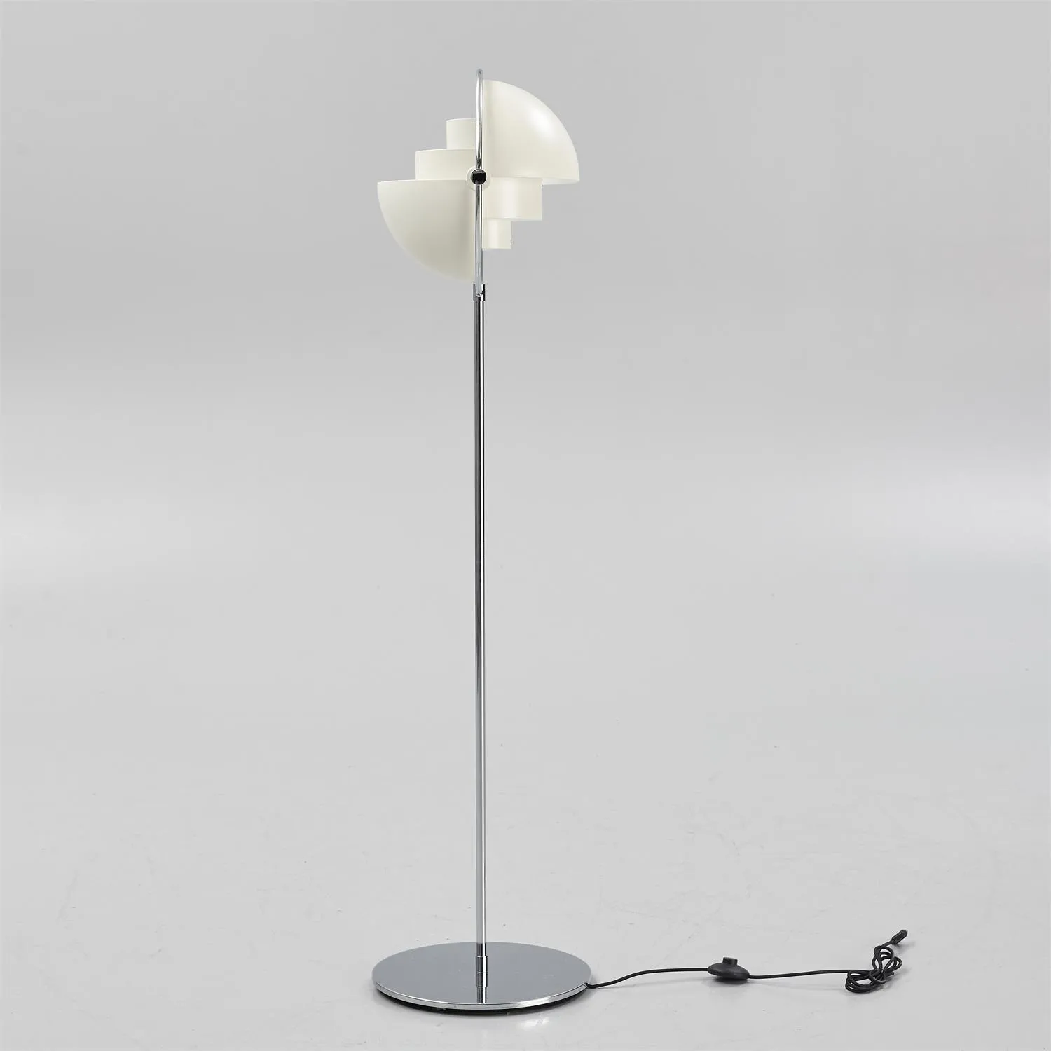 Elvira Floor Lamp 15.7″- 62.9″