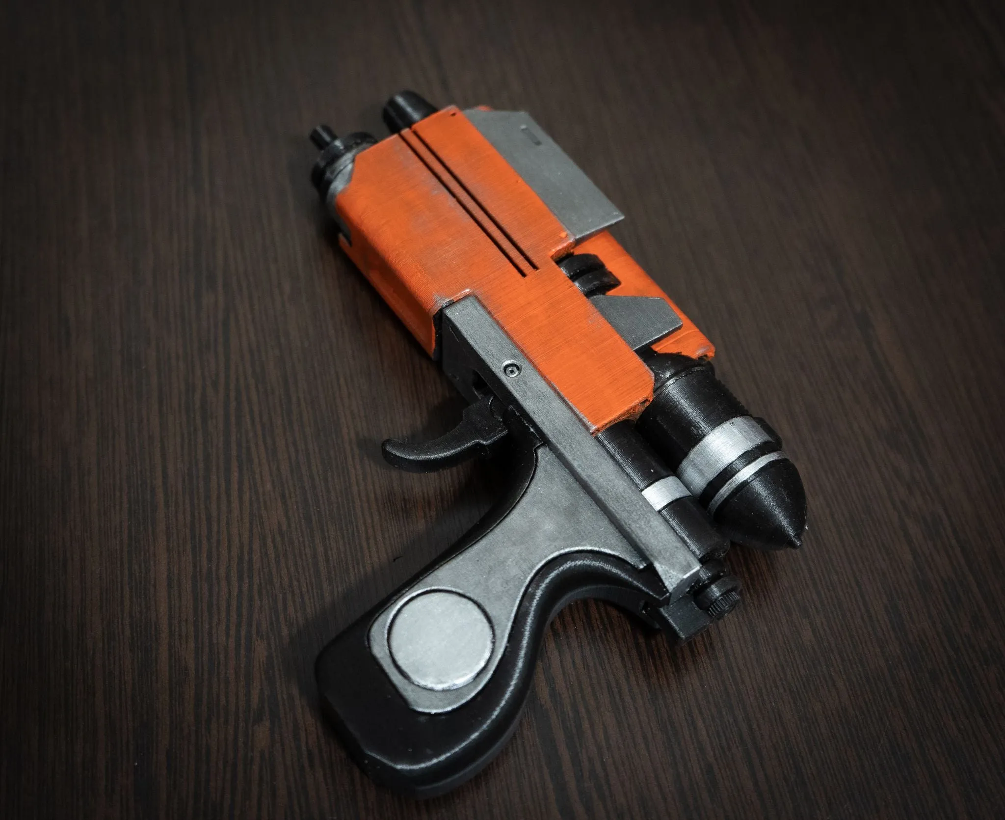 The Blurrg-1120 Holdout Blaster – Star Wars Hera Syndulla Replica for Cosplay