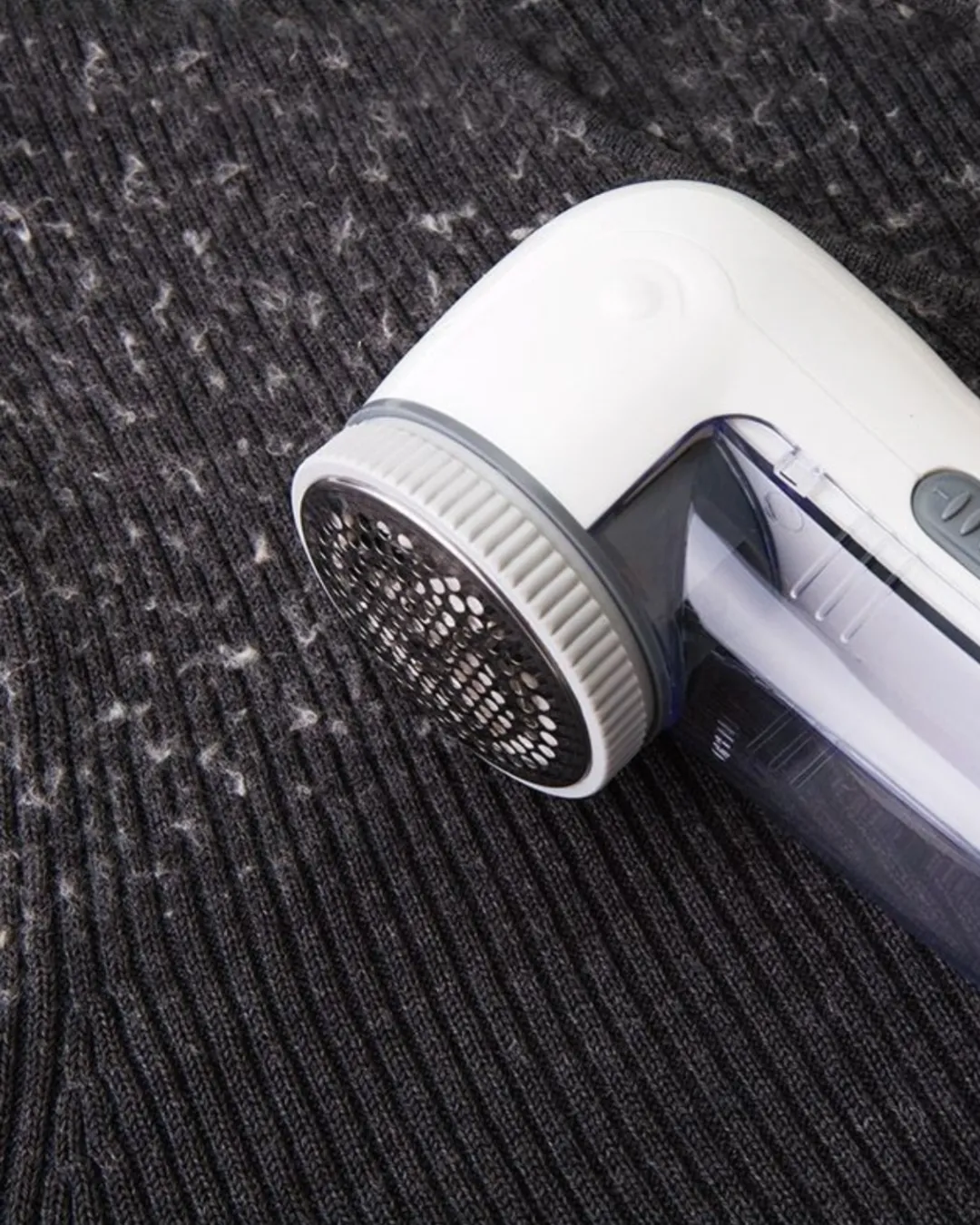 The Fabric Care Company Classic 50 Electric Fabric Shaver